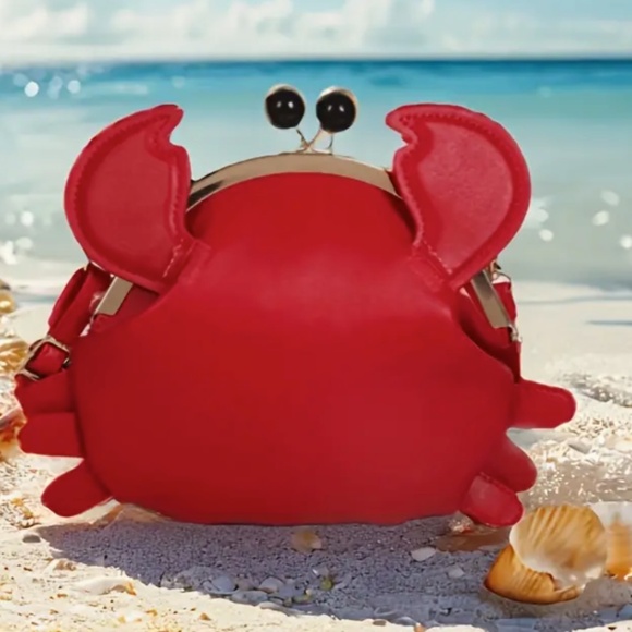 CRAB SHAPE BAG - RED FUN NOVELTY PURSE - ADJUSTABLE STRAP IN CRAB FOR CROSSBODY - Picture 9 of 9